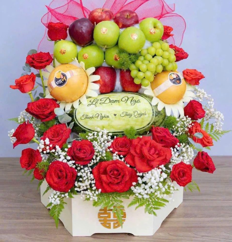 Mâm dạm ngõ tone hoa hồng đỏ mix hoa baby (MQDN-12)