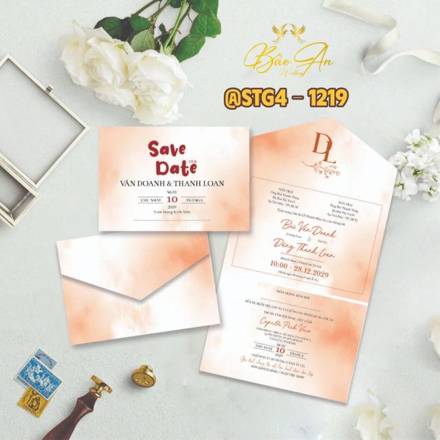 Thiệp túi gấp 4 cam màu nước Save the Date (STG4 1219)