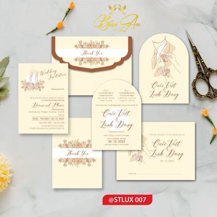 Thiệp Luxury kem phong bì nâu (STLUX 007)